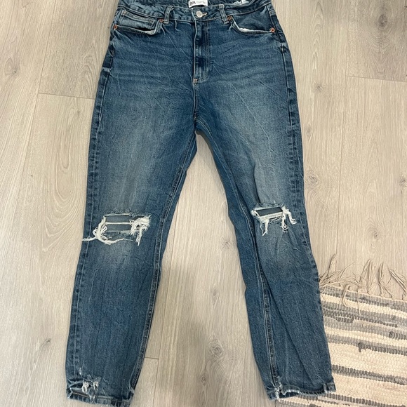 Ripped Slim Jeans - Picture 2 of 2